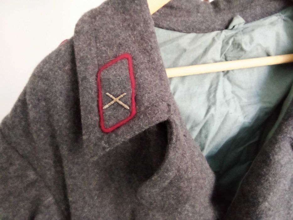 Стар шинел,чисто нов