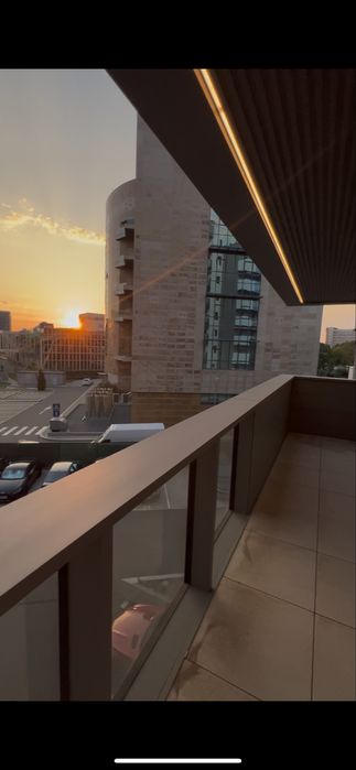 Apartament 3 camere 2 bai de inchiriat Cortina Academy Cotroceni.