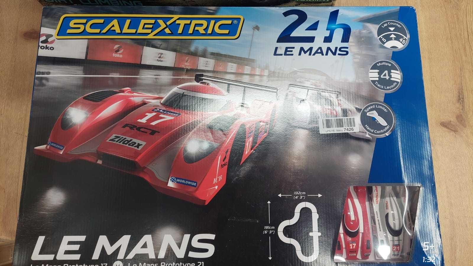 Scalextric C1368T24 Hr Le Mans Sports 1:32 Комплект състезателна писта