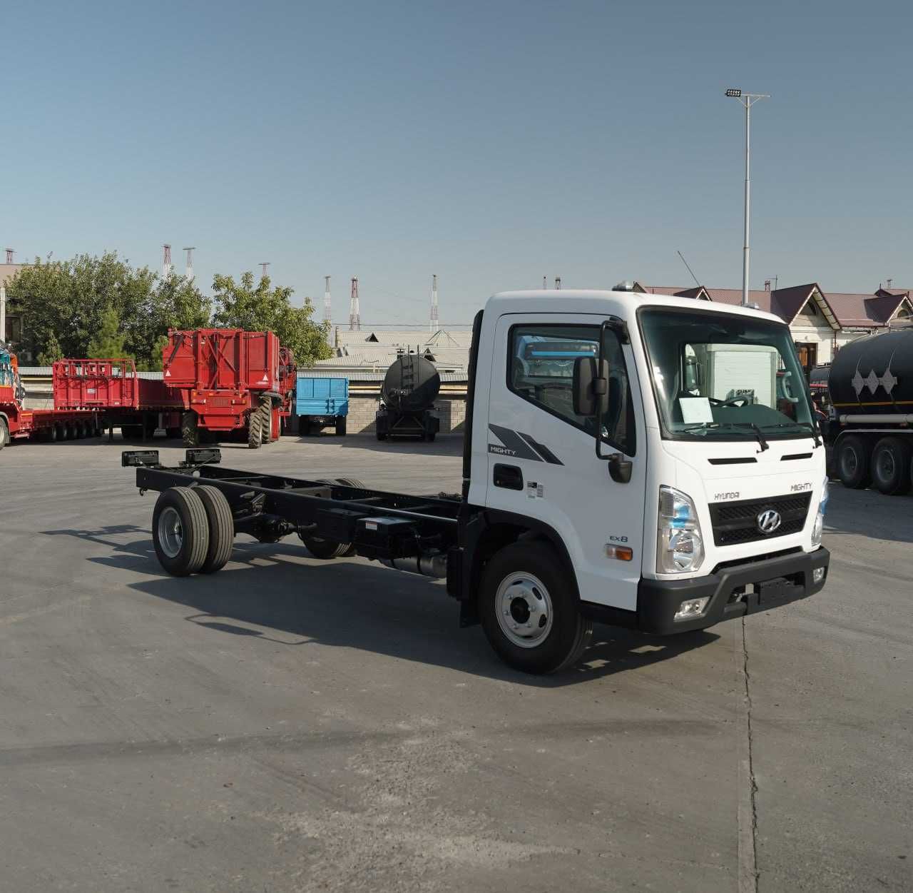 Шасси / HYUNDAI EX8 4х2