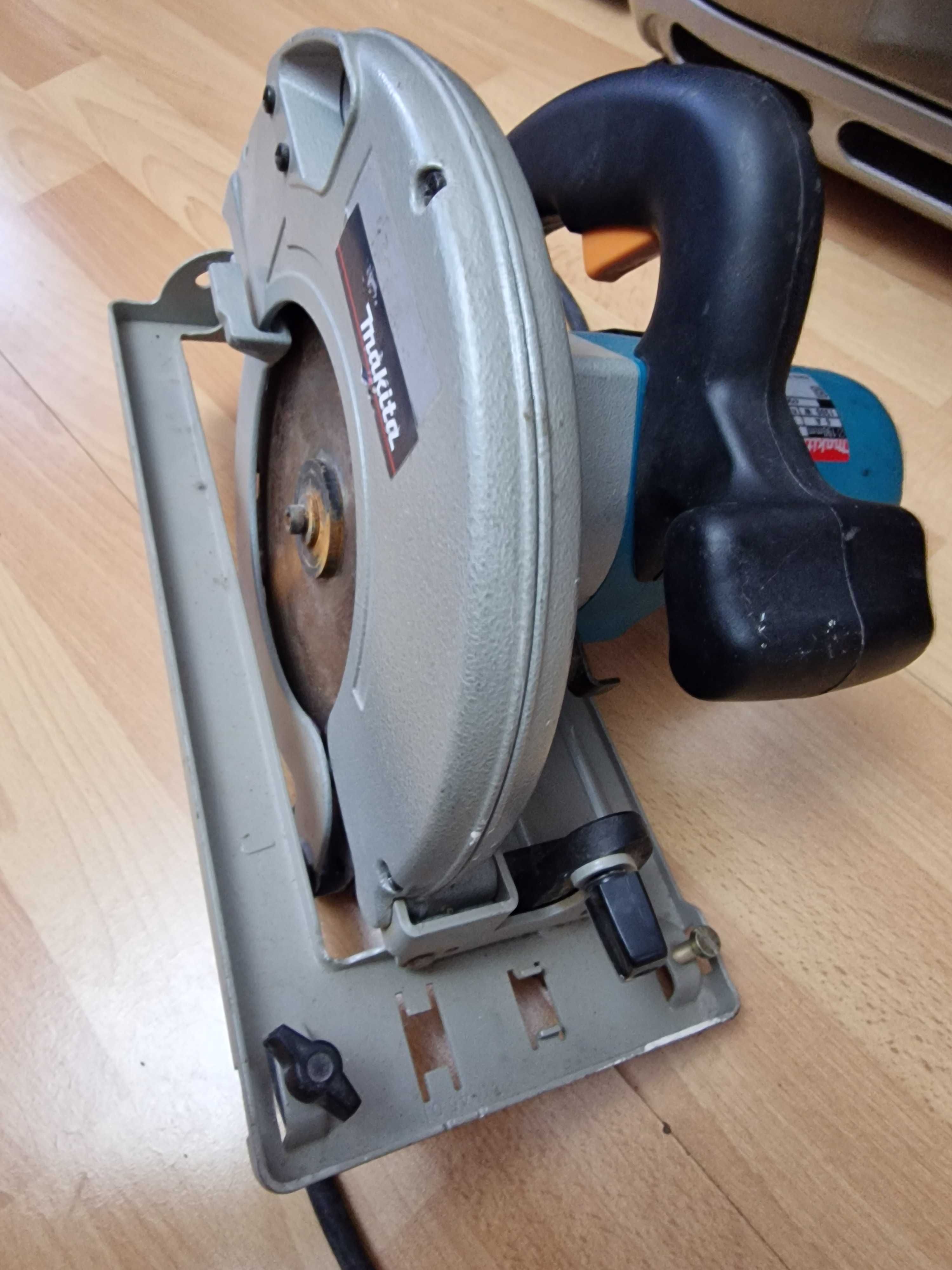 Makita 5703R ръчен циркуляр
