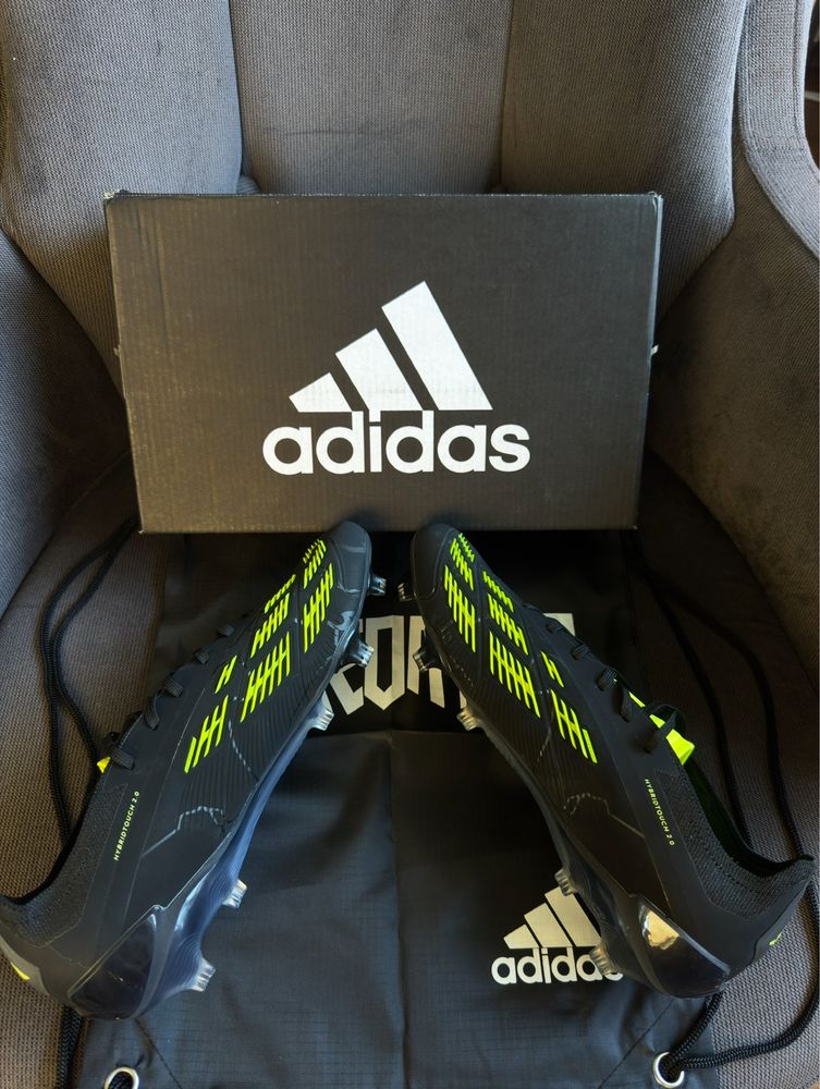Мъжки бутонко Adidas Predator Hybridtouch 2.0