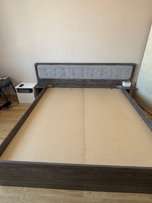 Кровать двуспальная