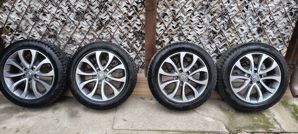 Jante aliaj 5x114.3 cu anvelope iarna 215/55/17 Qashqai, Juke, Duster,
