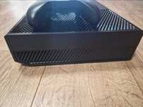Vând Xbox One black edition 1Tb