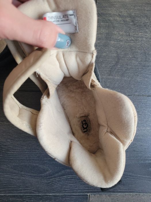 Непромокряеми боти UGG
