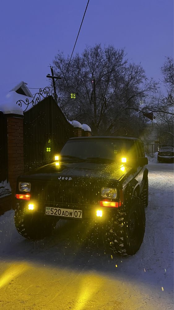 Продам JEEP Cherokee XJ