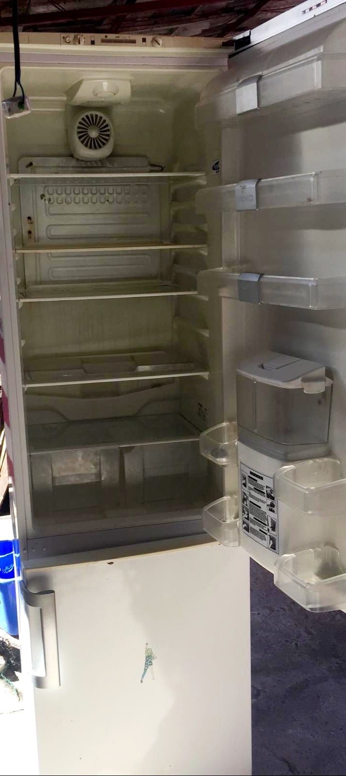 Combina frigorifica, frigider