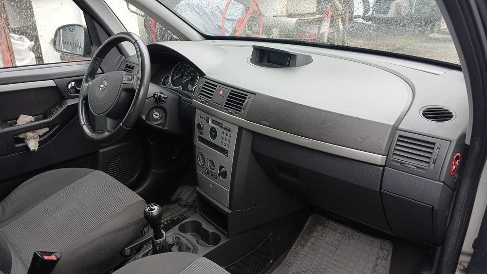 Dezmembrez Opel Meriva 1.6 Benzina DIN 2003 - Z16XE