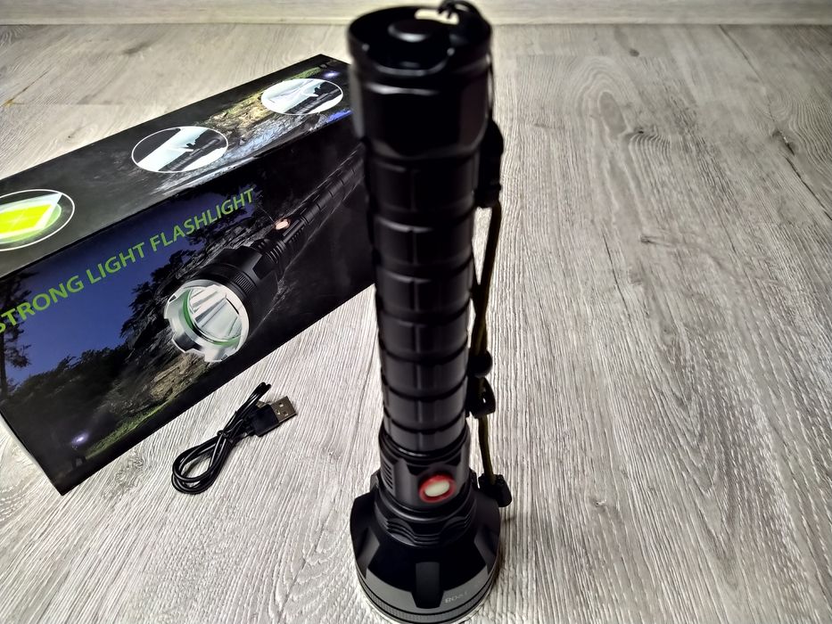 Lanterna profesionala quad-core P50 wick, incarcare USB 30W