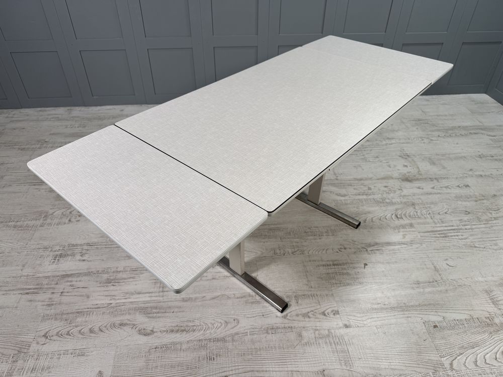 Трапезна маса, разтегателна- Formica от 70-те Г455
