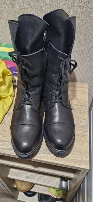 Дамски боти нови Не обувани