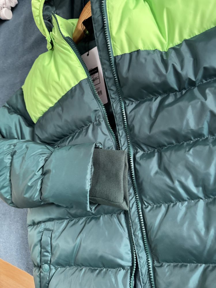 Ново детско зимно яке Hummel, 14 години