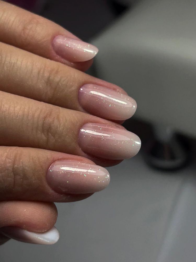 Unghii cu gel / manichiura/gene fir cu fir