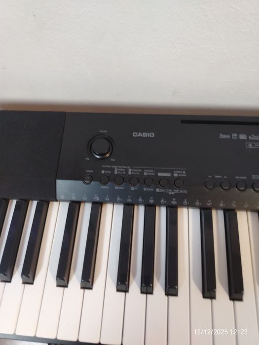 Pian electric casio clape grele(la fel ca de pian mare)