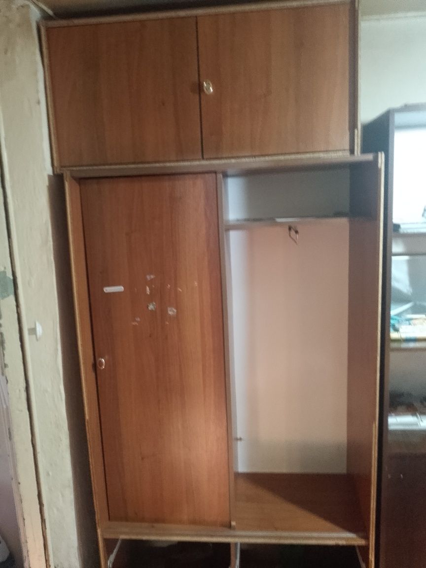 Продам б/у мебель
