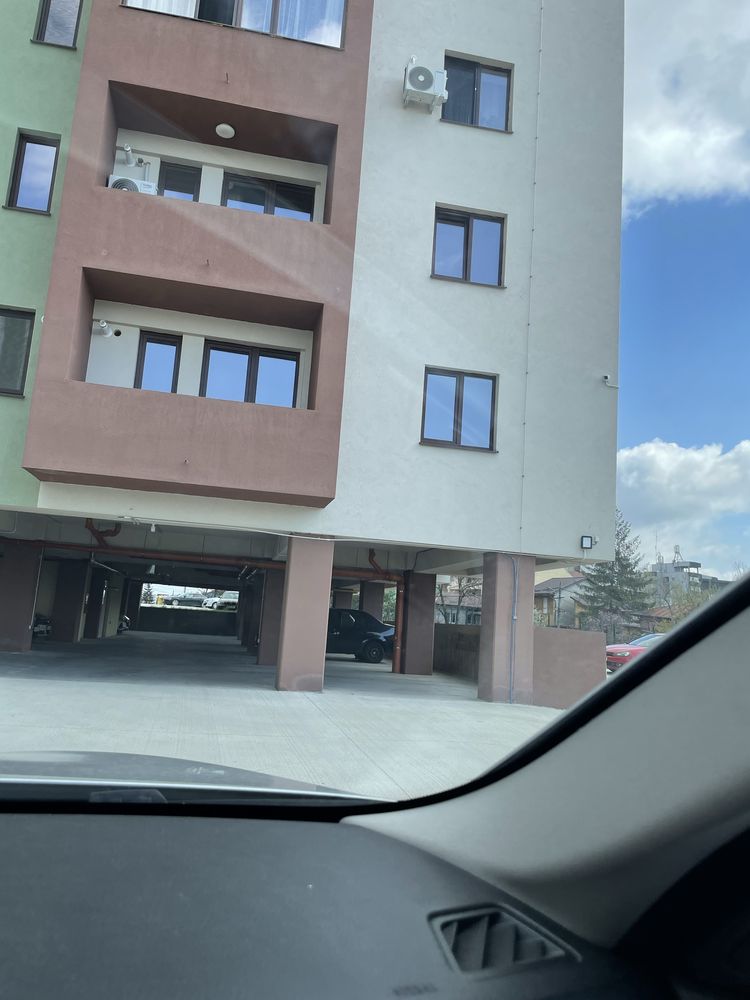 Regim hotelier accept escorte de la  200/noapte