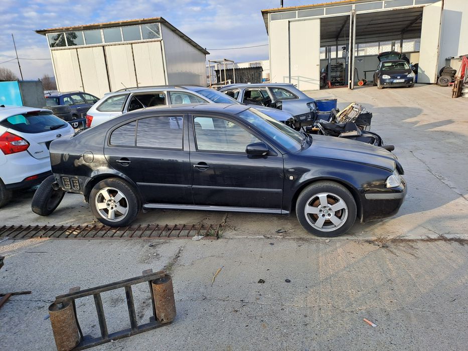 Dezmembrez Skoda Octavia 1  cod motor ALH