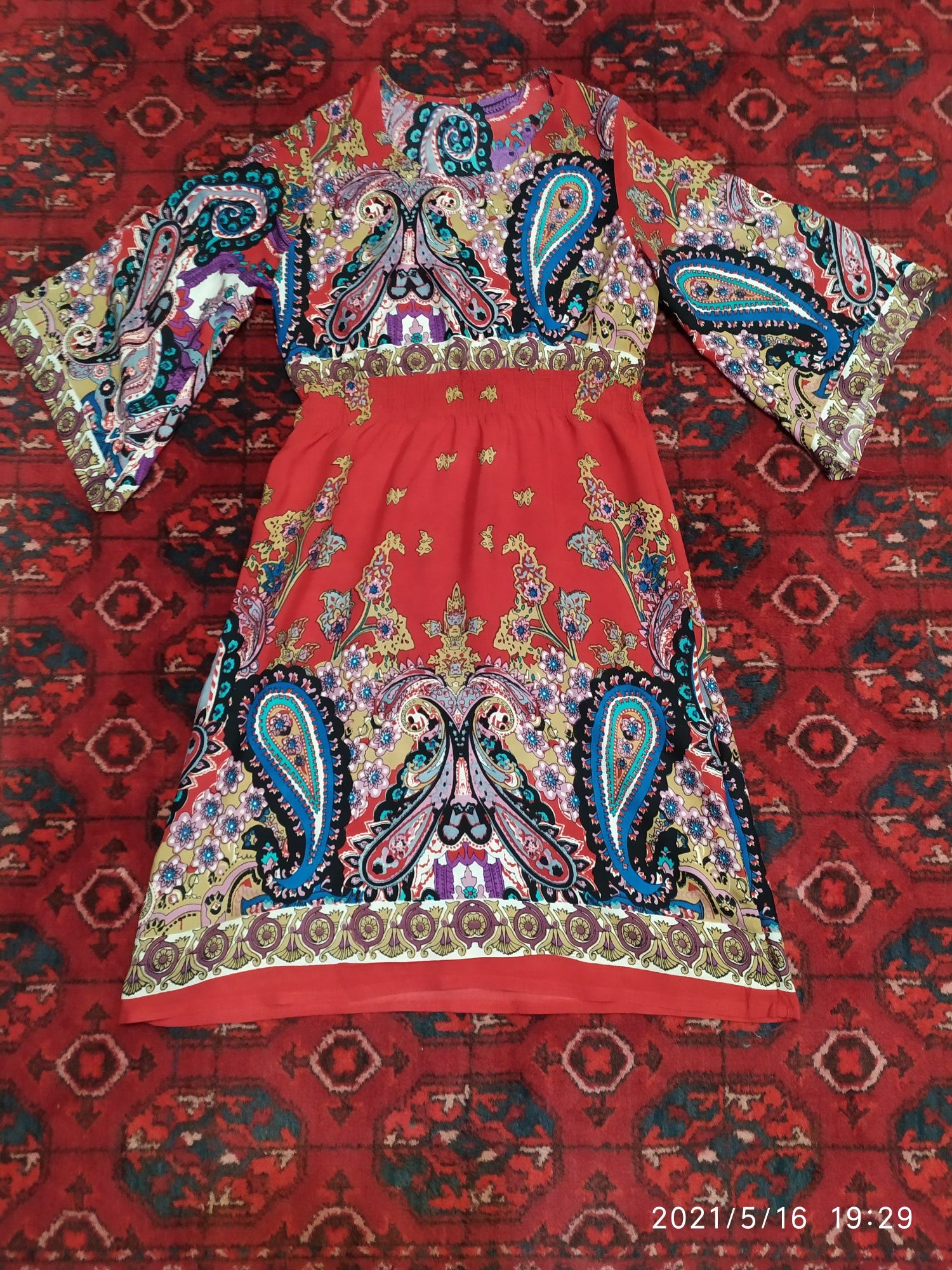Туники , платья , кофточки.