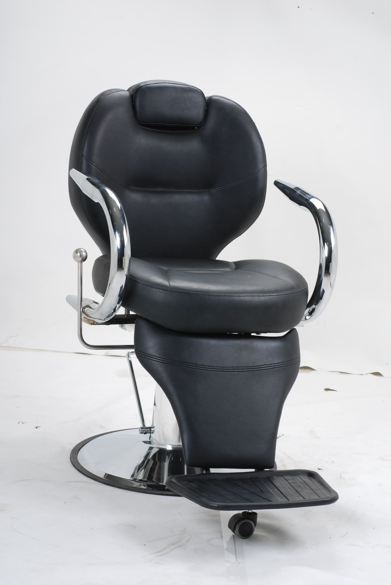 Кресло для  барбера парикмахерскок Кресло