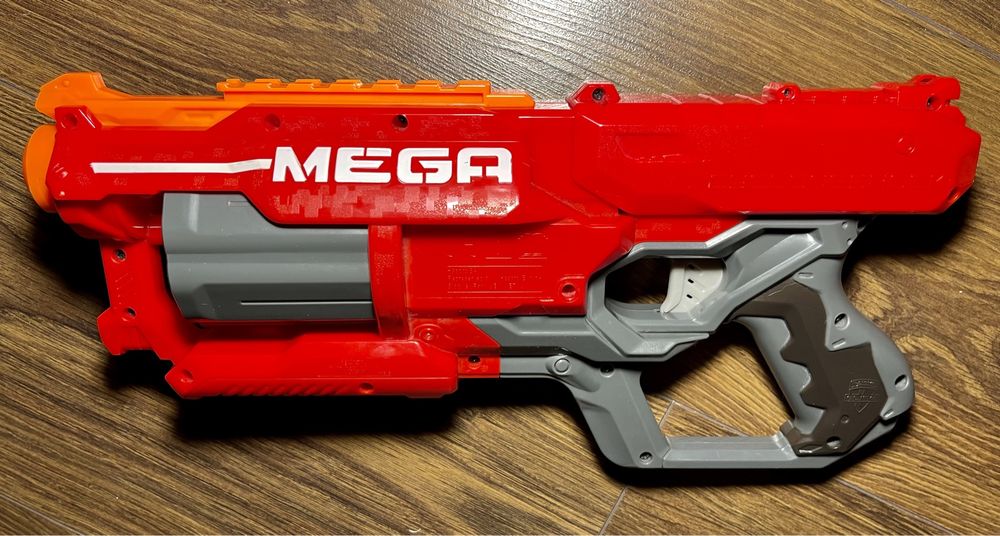 Бластер Nerf Мега Циклон-шок