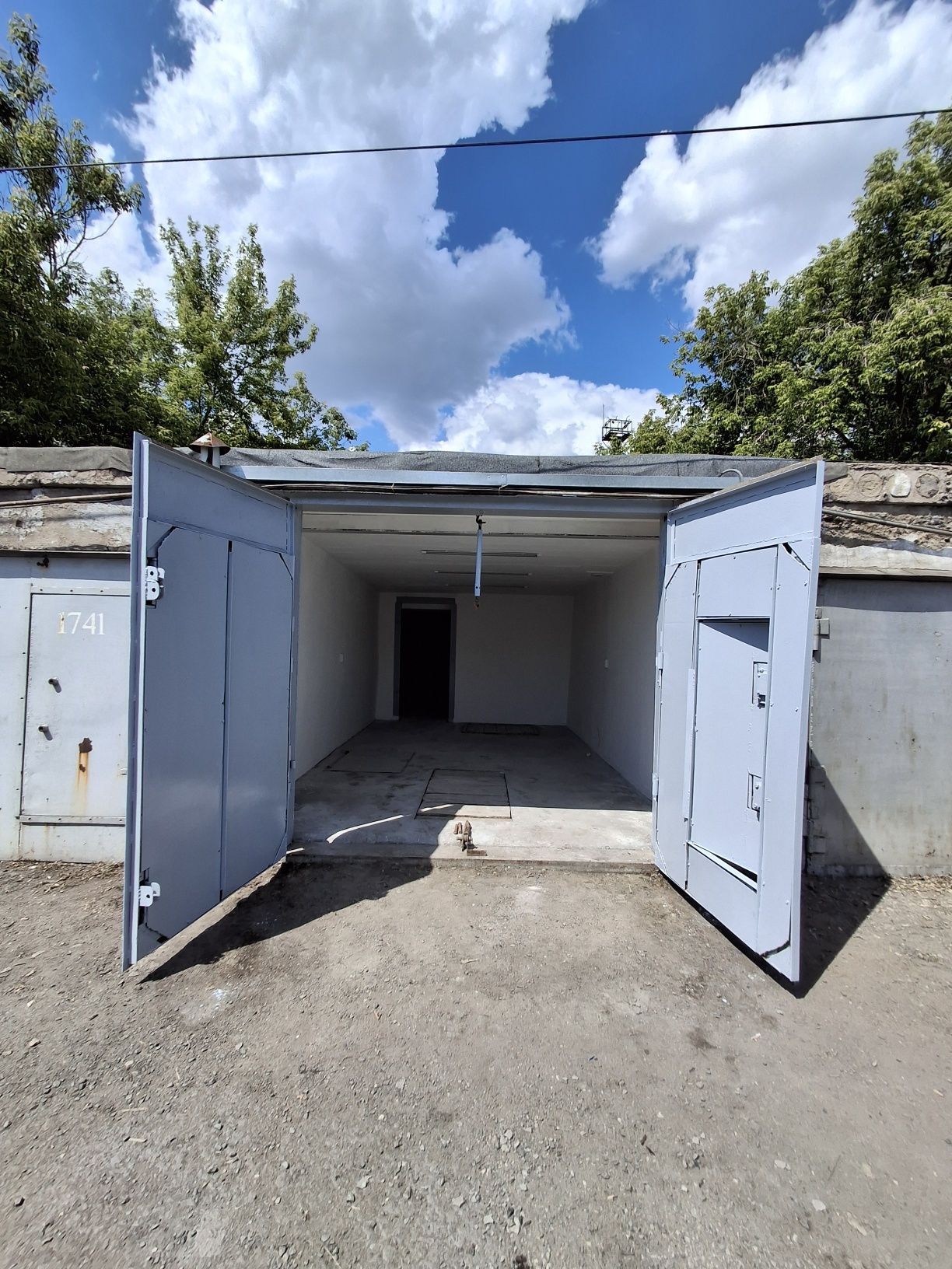 Сдам в аренду гараж 3.5×12 м под склад, хранение.