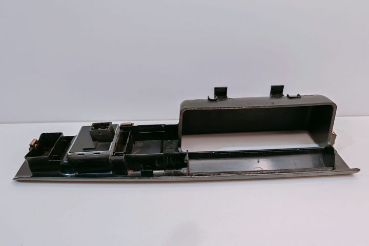 Maner usa  Buton Electric Geamuri stanga fata 6Q1867171E Volkswagen V