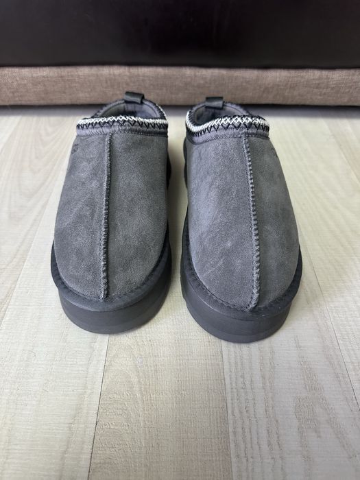 vand Ugg tazz marimea 38