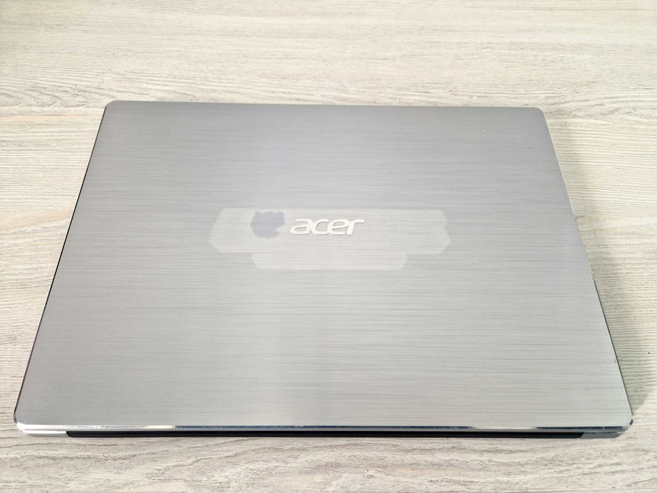 Acer Swift ( Core i3 / 4GB ) - Идеален для учёбы!
