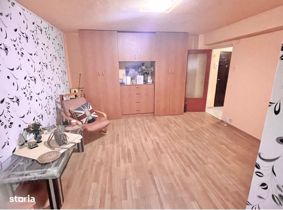 Vând Garsonieră Centarl Planul 1