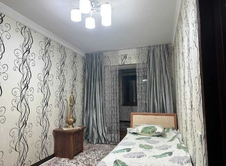 Продаётся квартира Хадре Ор-р Цирк. 77 серия  80м2+ 170 цокольный этаж