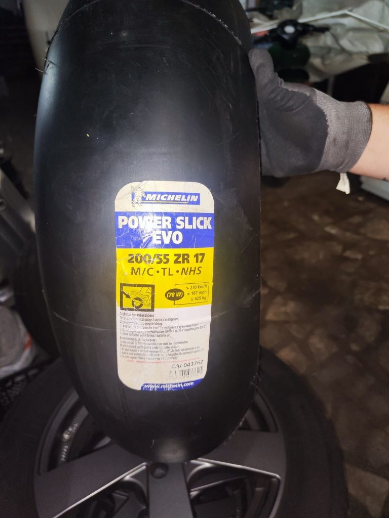 Michelin 200/55/17