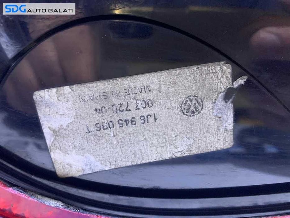 Stop Lampa Tripla Dreapta VW Golf 4 Hatchback 1998 - 2005 Cod 1J6945096T