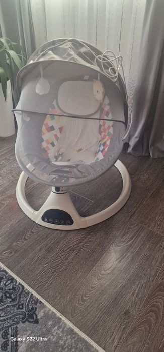 Vând leagăn bebe folosit o singura data