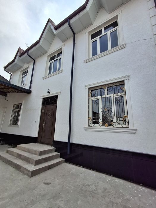 Sergeli qumariqda 3.54sotix 2etajli yevro remont uy sotiladi