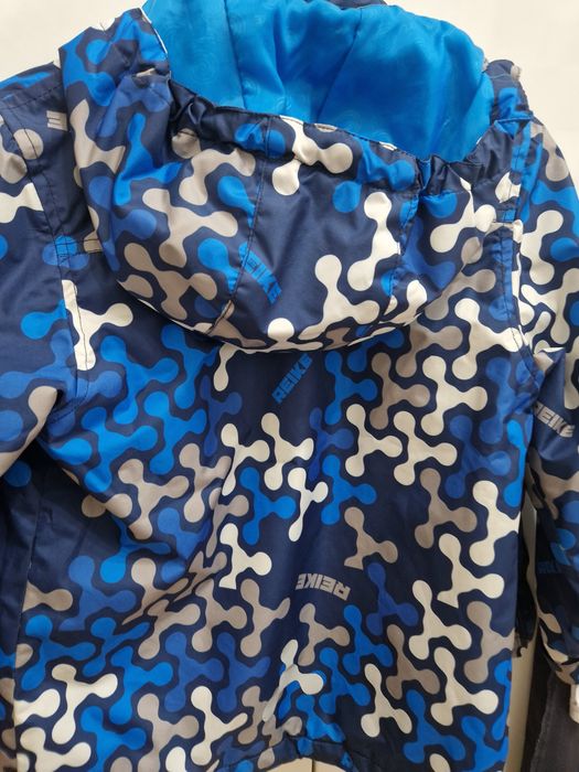 Продам куртку осенняя