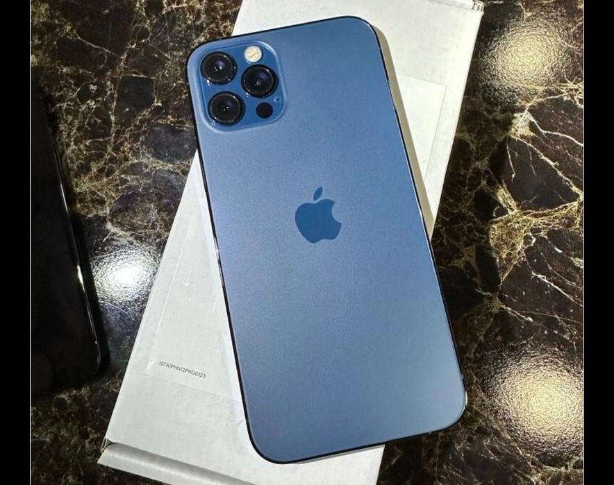 iPhone 12 Pro / 128 GB