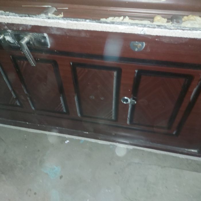 Входная дверь 86*200 б/у