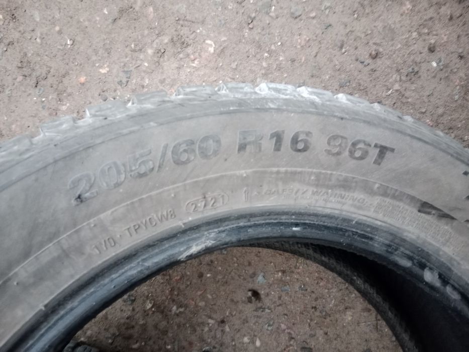 205,60,16 зимние 2та бор