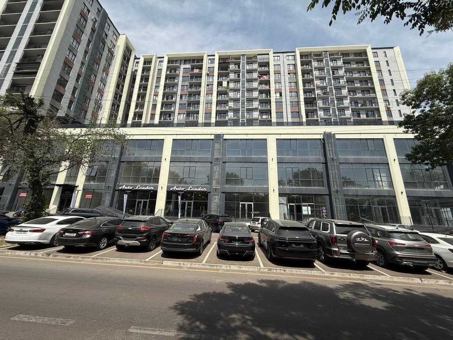 Аренда помещения 1000 м² под автосалон шоурум