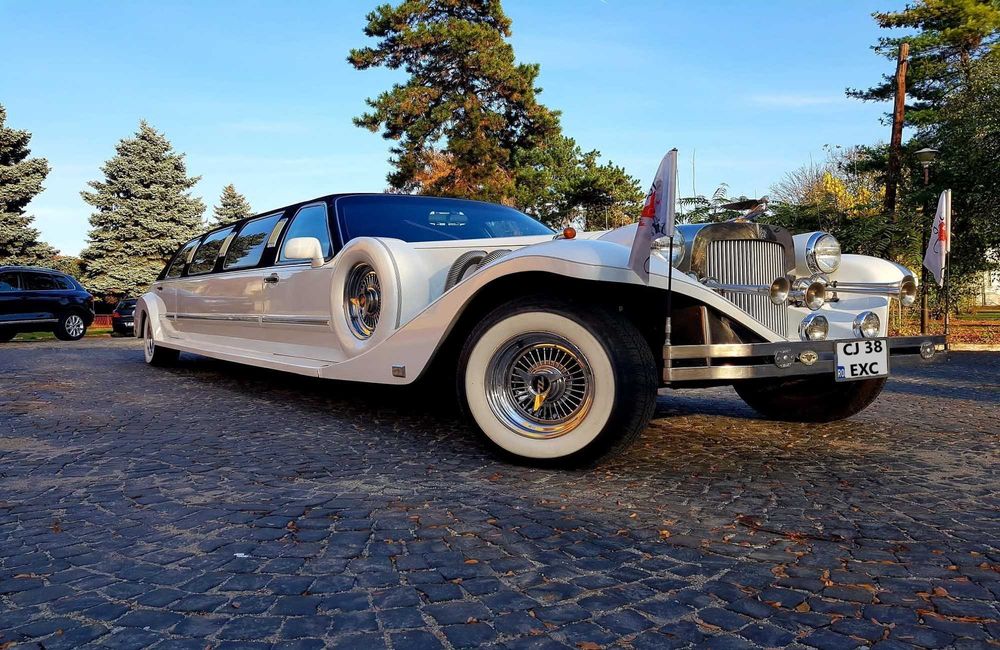 Limuzina USA, EXCALIBUR vintage, epoca, SUA, pentru evenimente nunti