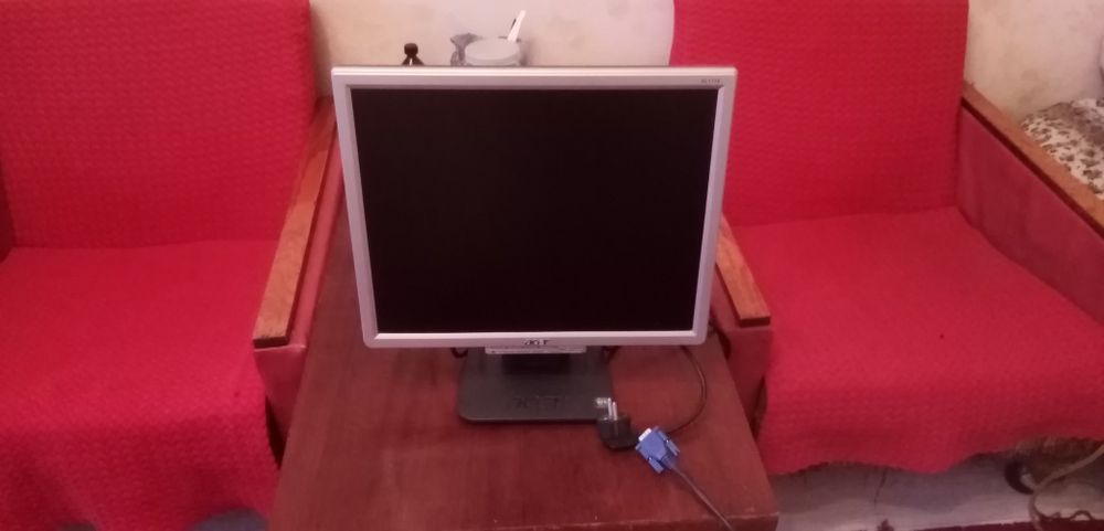 Монитор Acer 17"