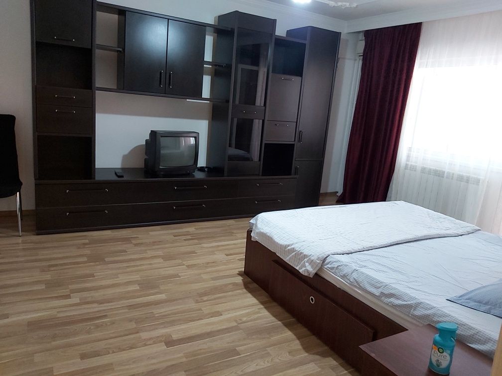 100  lei camera regim hotelier apartament cu 2 camere dec. etaj 1