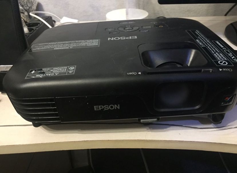 Проектор EPSON мультимедийный