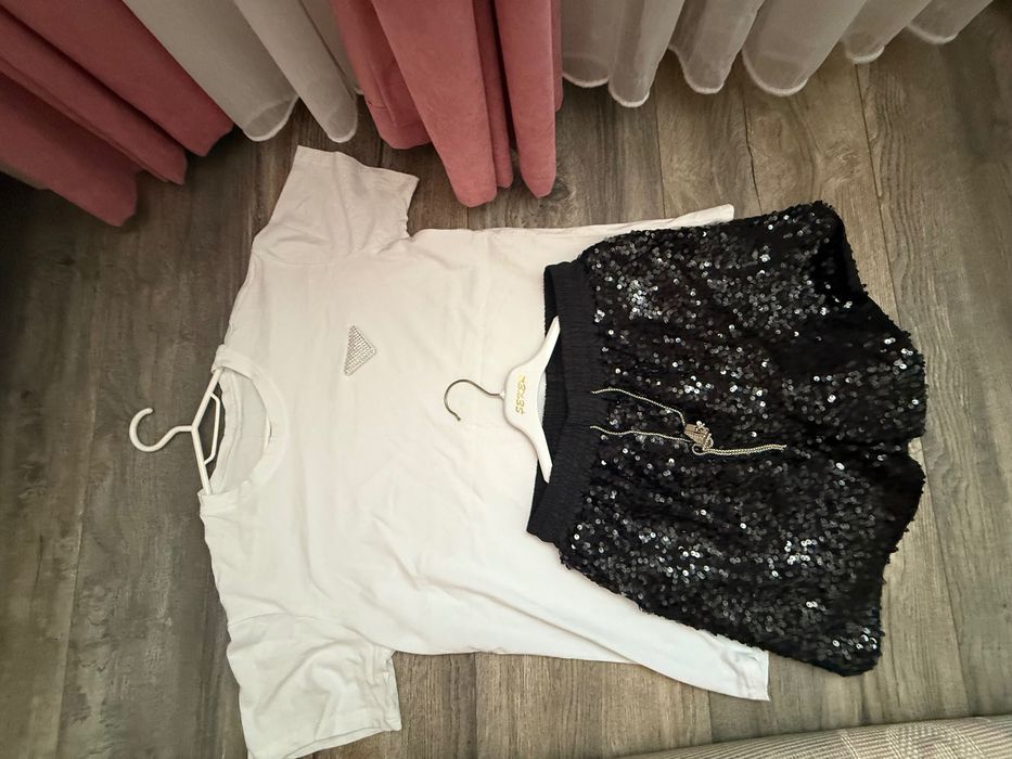 Комплект от две части