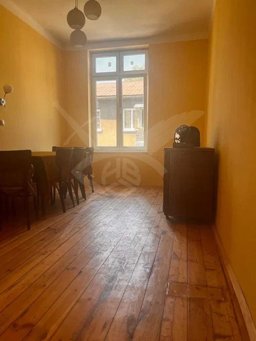 Продава се Тристаен апартамент в София, Център - 105 кв.м за 2572 €/кв.м - Снимка #2
