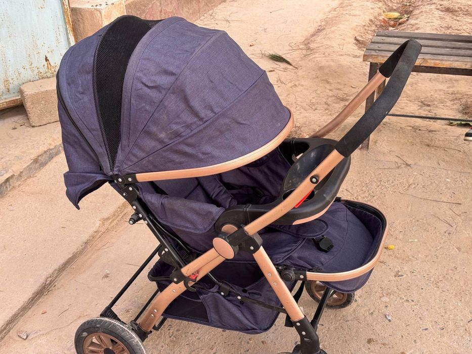 Коляска в хорошем состоянием