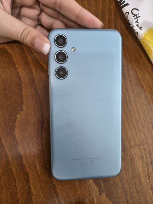 Продавам Samsung Galaxy M35