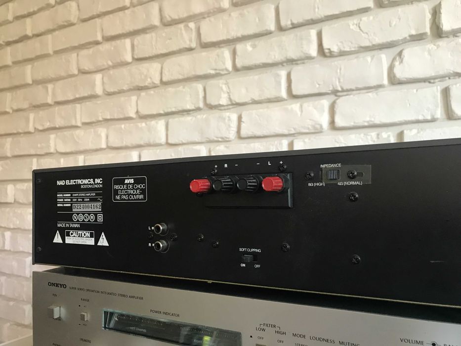 NAD 2240PE amplificator de putere