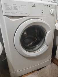 Продаётся стиральная машинка не использовали где-то год работают